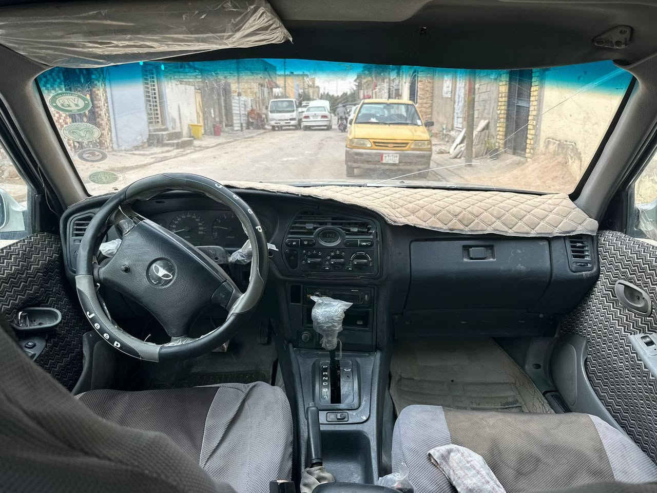 السلام عليكم دايو فراشه للبيع فقط موديل 1999 رقم كربلاء مشروع وطني مكينه خيط بخار بدون تنقيص كير اكسن مكفول كهربائيات شغاله السعر 23 ورقه أو بيه مجال حك الجيه عنوان نجف حي العسكري. ***********
