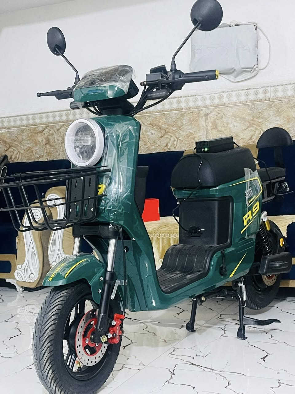 دراجه شحن نوع R9 للبيع دراجه نضيفه كلش سعر خاص الستفسار ***********
