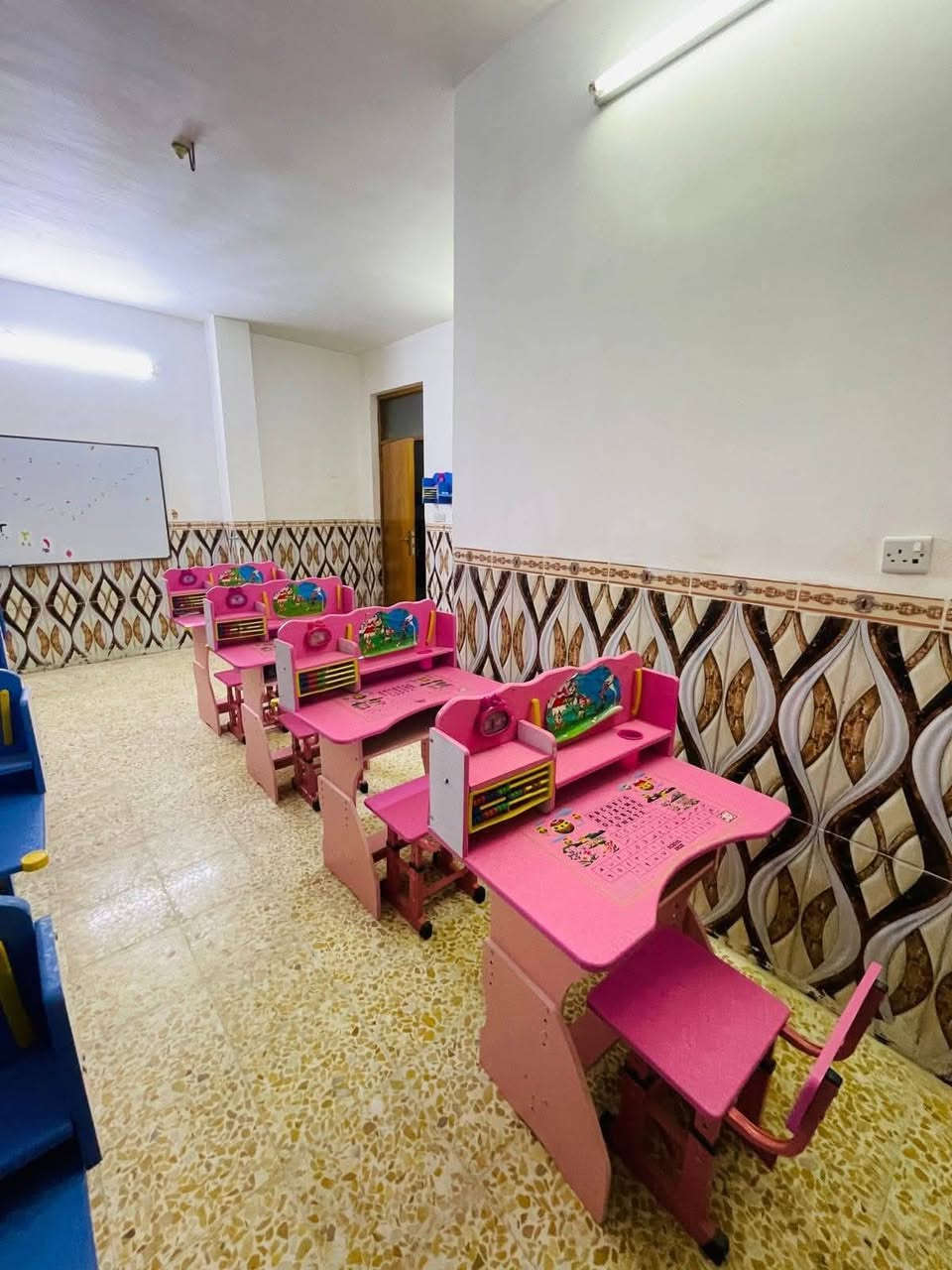 📢✨ بشرى للأهالي الحسينية والراشدية الكرام ✨📢
✔️ فتحنا باب التسجيل في أكاديمية الدُر وألماس 🎓🌈
المكان اللي يجمع بين:
💡 تعليم ممتع باجمل الأساليب 
🎶 أنشطة ترفيهية
🤸‍♂️ ألعاب وتنمية مهارات
💖 أمان وحب لأطفالكم
🥰خصومات وعروض تناسب كل الاهالي
🚀 لا تخلي طفلك يفوّت الفرصة!
🪑 المقاعد محدودة – سجّل هسه وخلي طفلك يعيش تجربة ما تتعوّض

📞 للحجز والاستفسار: [***********----***********]
📍 موقعنا: [الحسينية/شارع المعارض مقابل تقاطع ابو سمير قرب مدرسة الربيع الأهلية ]

🌟 "طفلك يستاهل الأفضل.. وإحنا الأَفضل" 🌟
