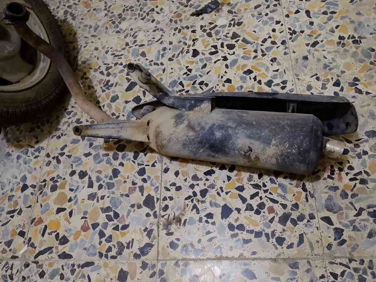 السلام عليكم هذن مال حاويه جدد والصالنصه اف ام السعر 35 العنوان تقاطع درويش بغداد  ***********
