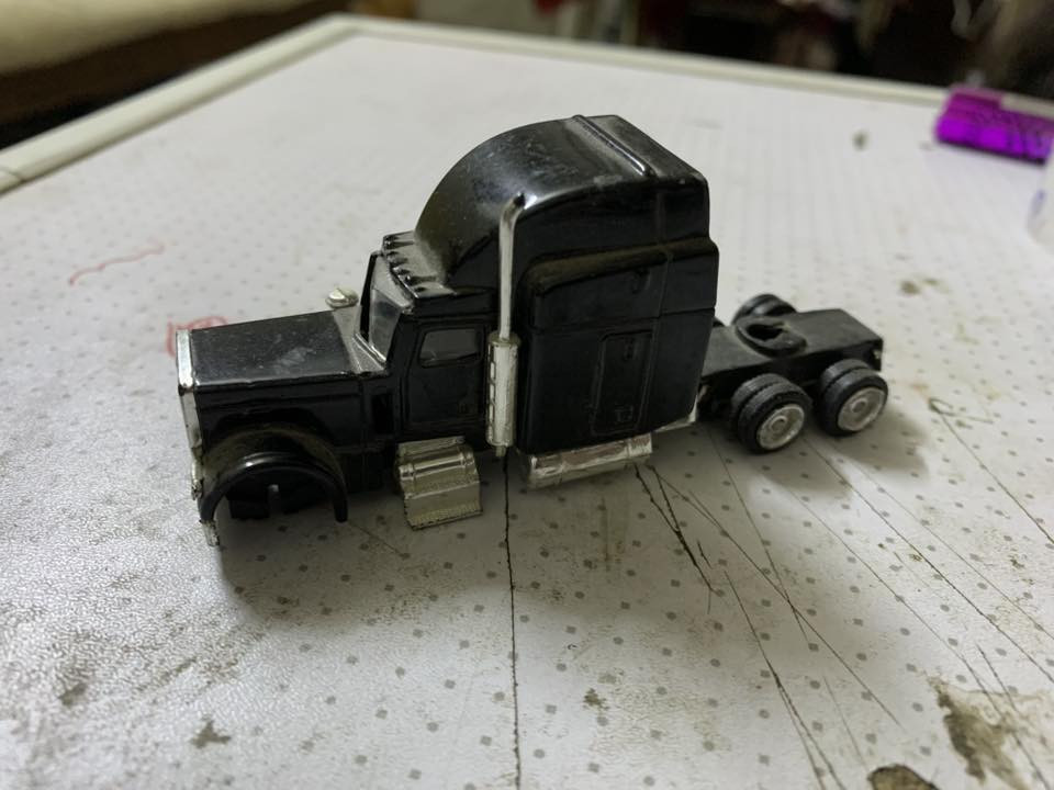 لعشاق المصغرات 
سيارات🏎️🚎🚗🚙
 ومعدات زراعية🚜🚜
 معدات انشائية
بايسگلات هوائية🚲🚲 حديد بالكامل  عدد2 حجم 1/10
ملاحظة:- البايسگل🚲 الأحمر كسر بالقبضة 
 احجام وشركات مختلفة قطع خير من الله
مجموع القطع 64 قطعة 
القطع كلها باله  
ملاحظة:- البيع المجموعة كاملة ما تنباع قطع مفردة 
مكاني دهوك متوفر توصيل لجميع المحافظات


**إذا كنت صاحب هذا الإعلان وتريد حذفه لأي سبب، رجاءا أرسل رسالة إلى الدعم الفني**