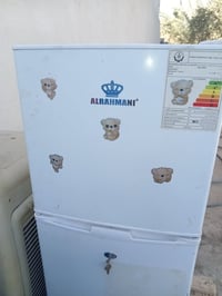 متوفر للبيع ثلاجة استعمال قليل مكاني بغداد 07807038907