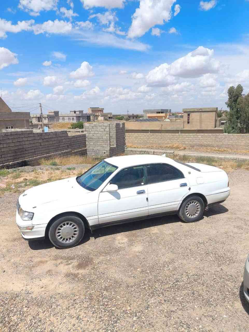 #مكلف_بالنشر
بطه رقم الماني شرط التحويل 
محرك كير شرط تبريد شغال ثلج
كهربائيات شغاله شاشة لمس 
صدر جديد تايرات جدد سياره جاهزه 
السـعر 50 ورقه . مكاني الشرقاط 
ه‍ـ ***********
