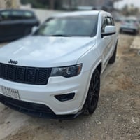 جراند شيروكي بلاك توب • ٢٠٢٠ • رقم بغداد