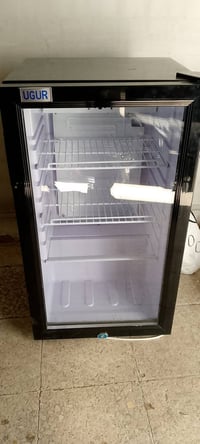 ثلاجة • نضيفه جداً