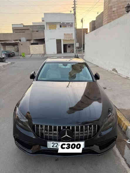 بيع مستعجل نقد بدون مرواس 

مارسيدس c300 

2017 

4 سلندر تيربو 

ماشيه 200 الف كيلو تقريبا 

وارد امريكي 

صور سونار موجوده 

محرك جديد اني مخلي 

على ايدي مماشي تقريبا 

40 كيلو زيروا كصه وارد ياباني

سعر  173 وبالعافيه على يشتري
