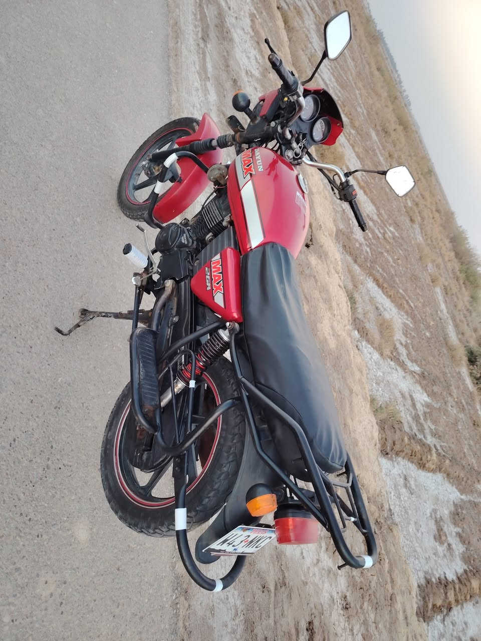 سلام عليكم دايون ماكس للبيع موديل21كفاله عامه وراق كامله جاهزه لترقيم العنوان الناصريه قضاء الصلاح ***********
