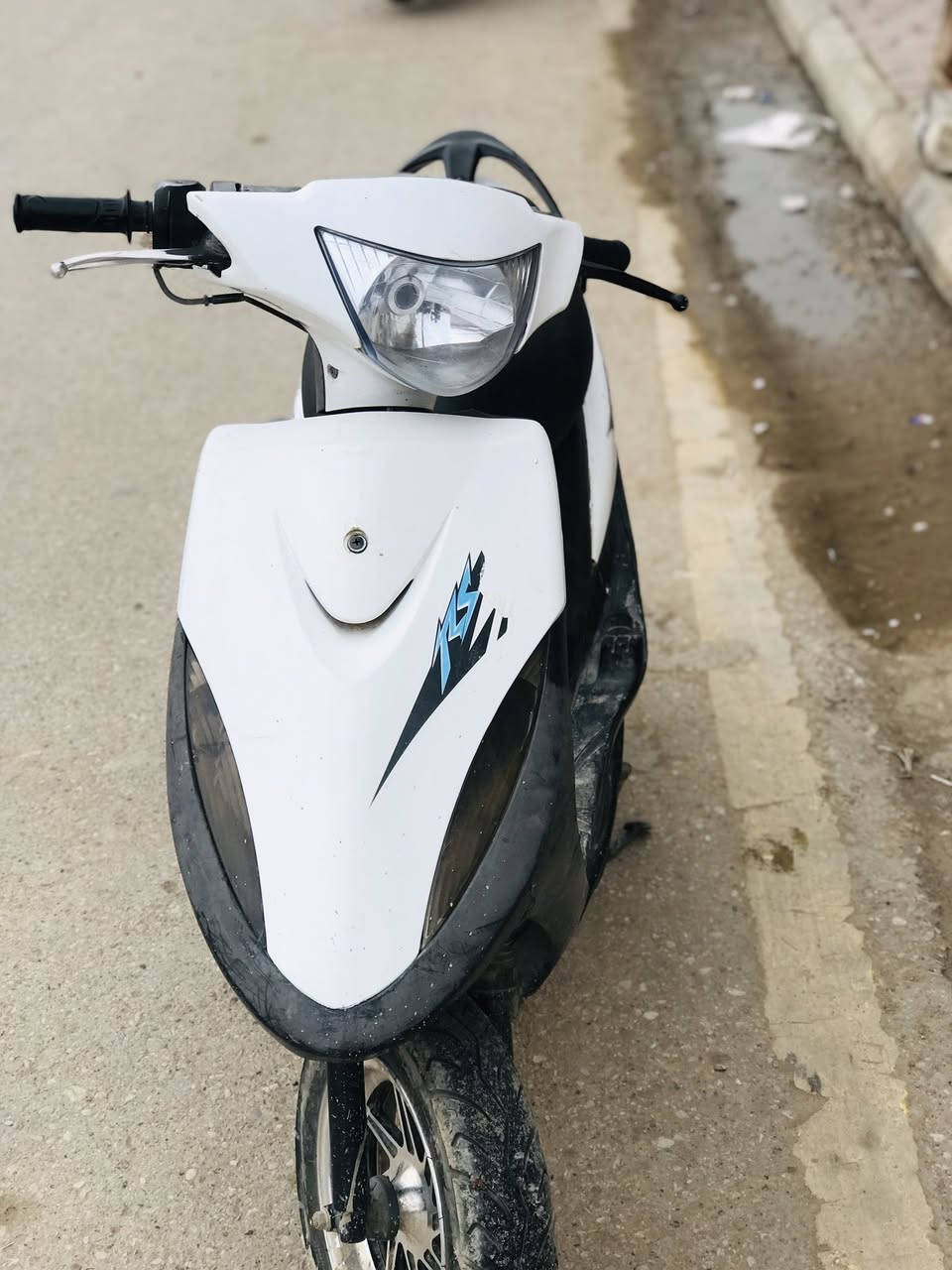 السلام عليكم 
ماكس عدله مكينه 55فول ملاح  ويل نجمه نضيفه كله شغال نكره سلف 
واسط النعمانيه 
***********
