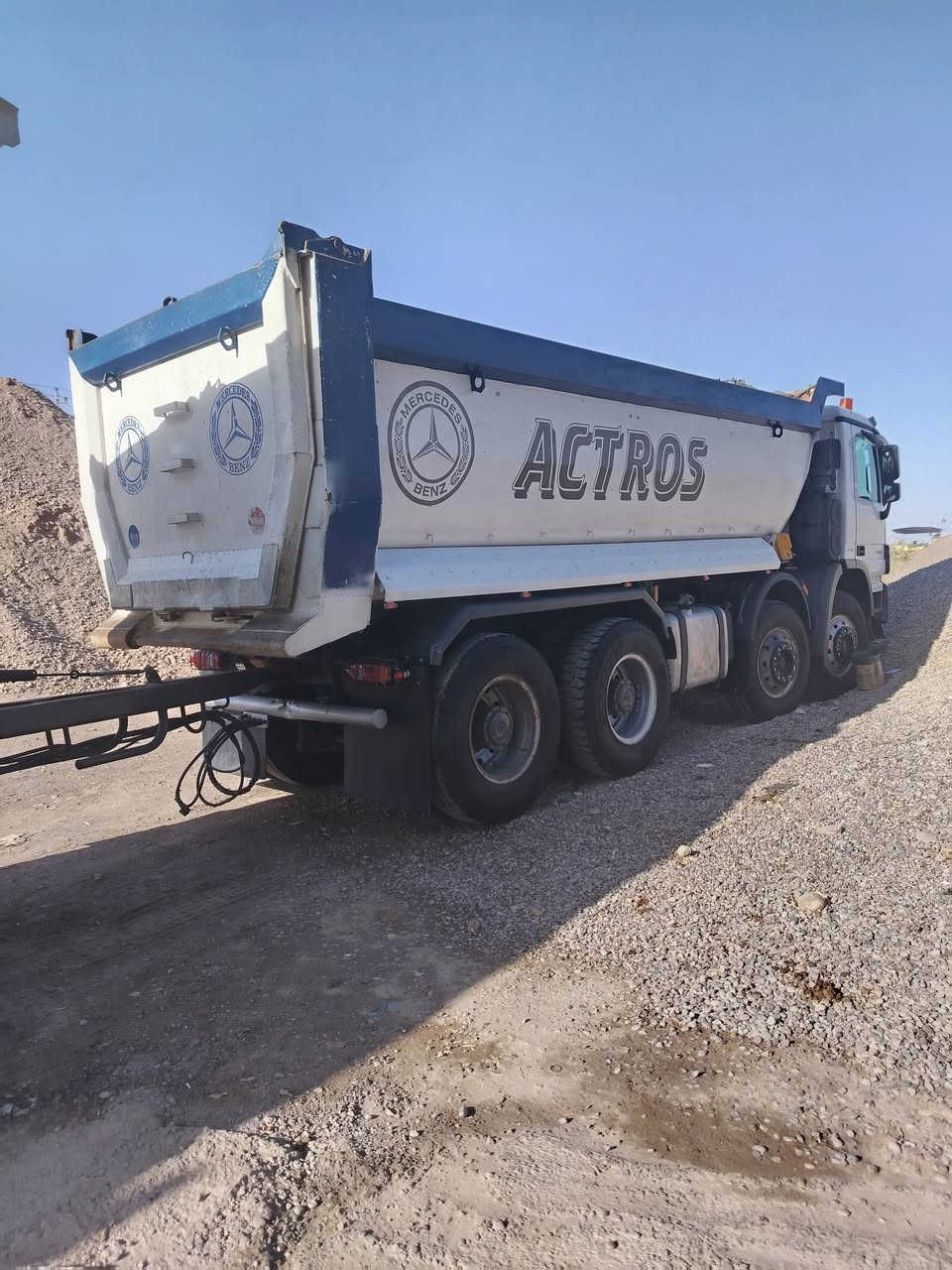 السلام عليكم اكتروز للبيع ٢٠١٢ قاطره ومقطوره ٣ لوحات رقم سليمانيه ***********
***********
