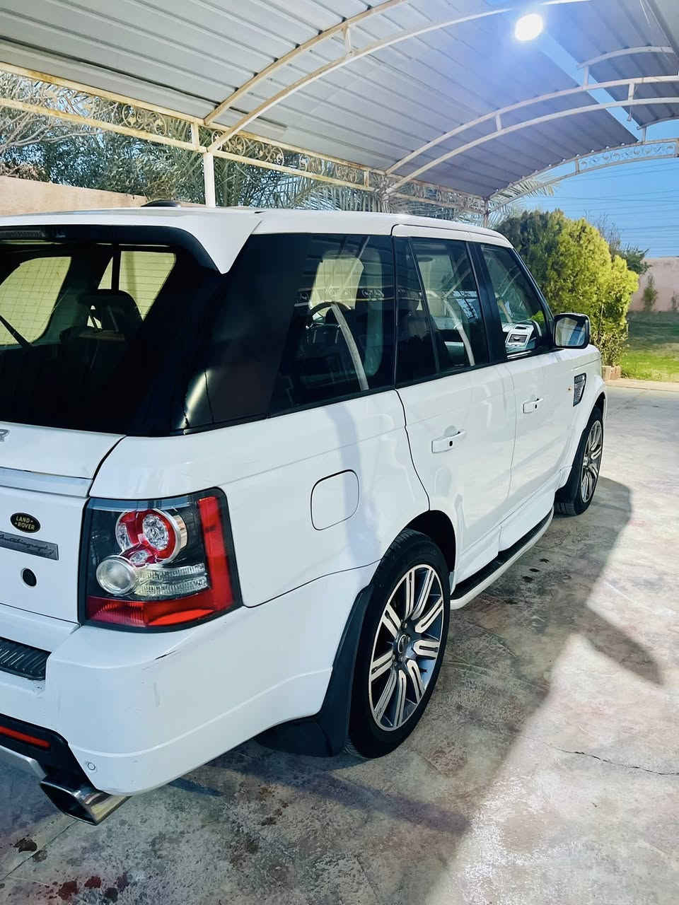 للبيع
السياره فول مواصفات
موديل 2011
محرك عادي مو سوبر 
السياره كفاله 
مكان السياره تكريت / العلم 
***********
