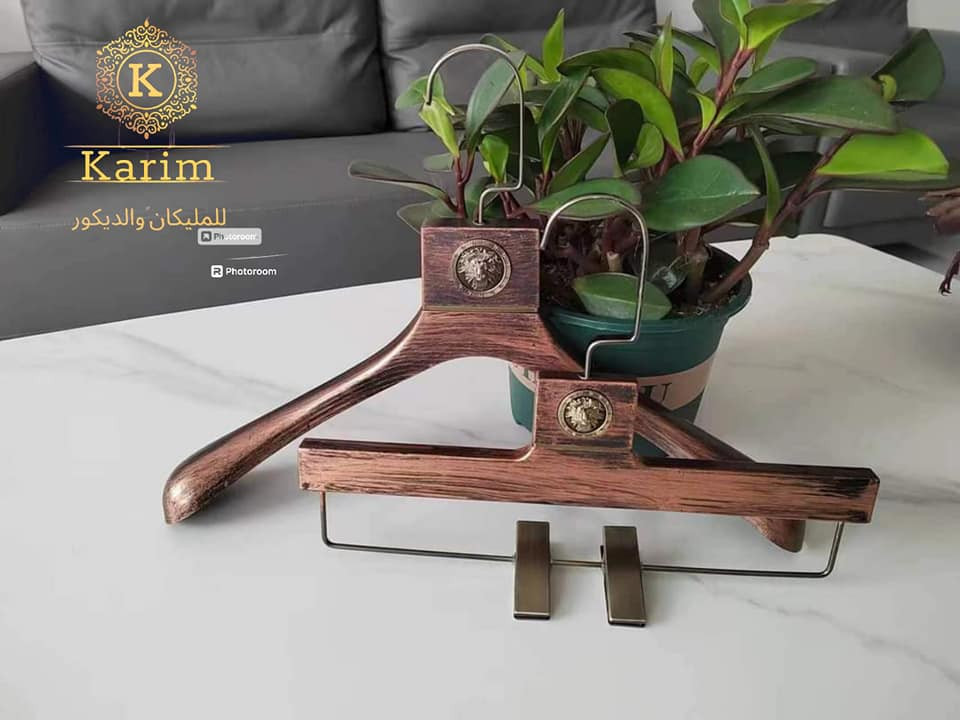 على بركه الله تعالى 🙏
.. يتوفرمليكان الهندي🙋 والرجالي وتعاليك والشماعات  الملابس. متنوعه  🛒والستاندات الملابس🎽 .وكل ماتحتاجونه من📐 مستلزمات الديكور .💺.. للطلب والاستفسار.الاتصال على الرقم..*********** 📲واتساب ..📱📞
