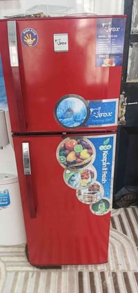 ثلاجه فوكس • نضيفه • نجف