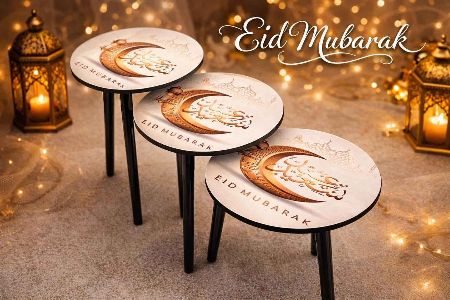 طقم طاولات ضيافة عيد مبارك – تصميم دائري مزخرف (3 قطع)
• طقم طاولات ضيافة بتصميم أنيق مخصص لأجواء عيد الفطر والأضحى

• أسطح دائرية مطبوعة بعبارة EID MUBARAK مع زخرفة هلال وفانوس ولمسات إسلامية

• ثلاث طاولات بأحجام مختلفة يمكن ترتيبها بشكل متداخل أو منفصل

• أرجل سوداء بتصميم بسيط تعطي تباينًا واضحًا مع السطح المزخرف

• مناسبة للضيافة، التقديم، أو كطاولات جانبية للديكور الموسمي

المواصفات:
• النوع: طاولات ضيافة / طاولات جانبية
• العدد: 3 طاولات
• الشكل: دائري
• التصميم: عيد مبارك (هلال – فانوس – زخرفة إسلامية)

محتويات العلبة:
• 3 × طاولة دائرية بتصميم عيد مبارك
1 × طاولة حجم كبير، الابعاد: 40*57 سم.
1 × طاولة حجم متوسط، الابعاد: 40*47 سم.
1 × طاولة حجم صغير، الابعاد: 40*37 سم

السعر 30 الف فقط


**إذا كنت صاحب هذا الإعلان وتريد حذفه لأي سبب، رجاءا أرسل رسالة إلى الدعم الفني**