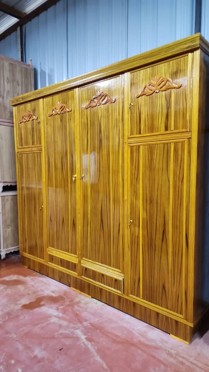 بغداد 
‏@معمل نجارة علي:*********** / <واتساب ☎️🤙🏻 للحجز و الاستفسار
كناتير ---بوفيات ---صاج عراقي
