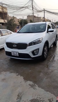 سورنتو 2016 خليجي 6 سلندر 7 راكب  فور ويل مكفوله من الضربه والصبغ والت...