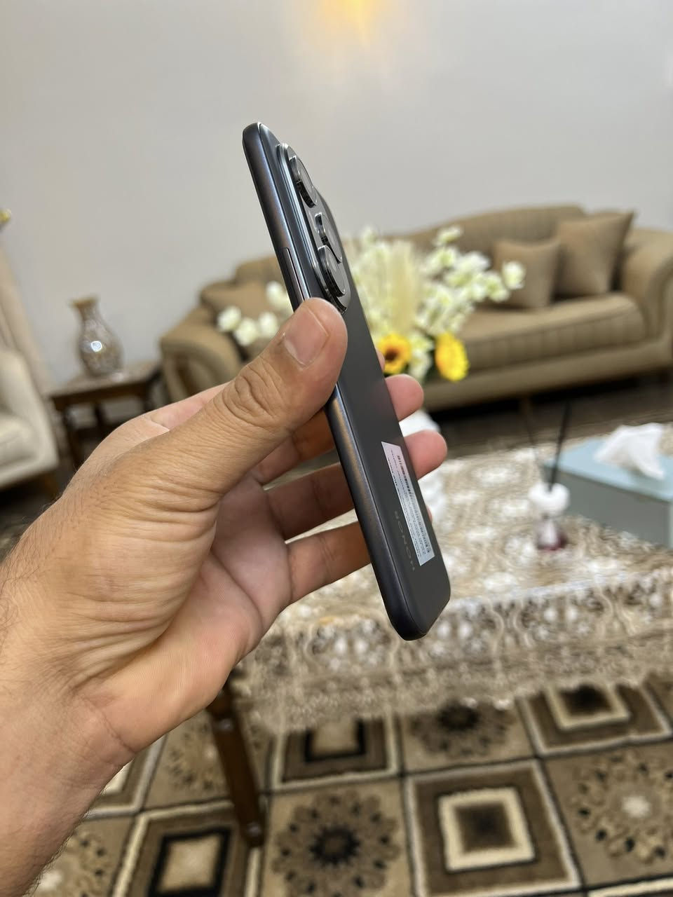 حياكم الله
هونر 400 برو 

الي يدور جديد ومناسب جهاز بحاله الوكاله 

ذاكره 512

كامل ملحقات الأصليه 

السعر ٦٥٠ 

العنوان بغداد حي الجهاد 

***********
