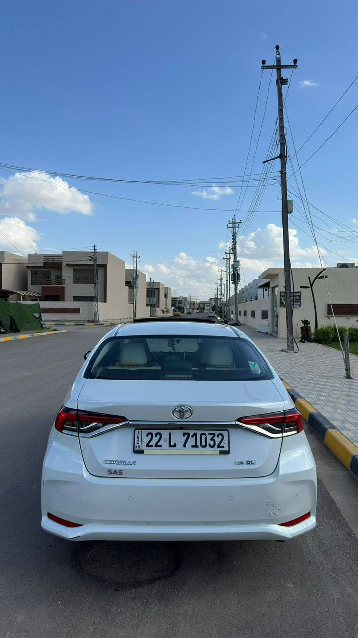 السلام عليكم 
كورلا وارد خليجي 
شركه ساز م ٢٠٢٣
رقم اربيل بأسمي
سياره اخذناها من الشركه زيرو على ايدنا بعدها بضمان الشركه
 ماشيه ٨٤٠٠٠ الف كيلو 
كل صيانتها بالشركه سياره اخت الزيرو جديده وبالعافيه ع الياخذها
بيها طخه صغيره بالهلال الجاملغ ايمن وموضحه بالصور 
السعر 178$ وبيها مجال
مكلف بالنشر 
للتواصل الاتصال بالرقم
                                                *********** بغداد, العراق
