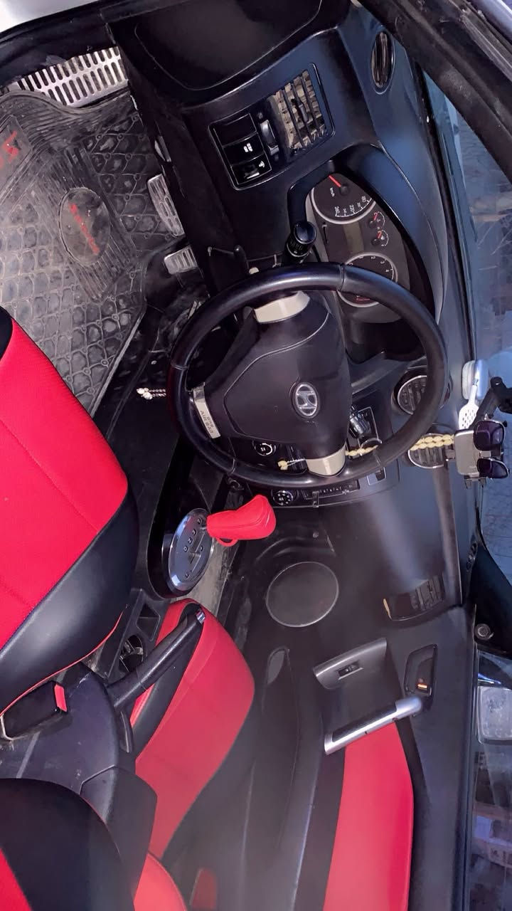 هونداي تيبرون موديل 2009 مكفوله السياره من الحادث سياره خير من الله تخم تاير تدفئه وتبريد ثلج. محرك جديد سياره مابيهه اي نقص كهربائيات فول باتري جديد بيهه رصعه فقط بلباب مبينه بلصوره السعر 53 ورقه وبيهه مجال بصيط  المكان بغداد الزعفرانيه 
مكلف بلنشر للاتصال اتصل عله ***********
