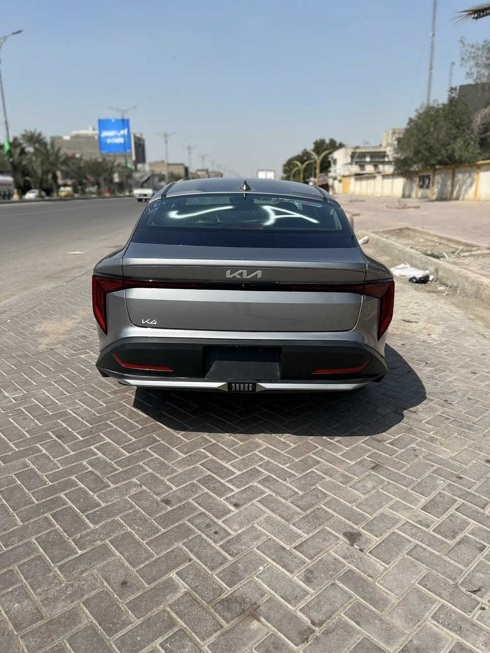 سلام عليكم k4 موديل 2025 دخول جديد حصرا وارد امريكي حادثه كما موضح في الصور جملغات موجودة يرجعن نفسهن 
ولباب يرجع نفسه يحتاجله فقط بنيد ودعاميه ولايتات السياره تشتغل وتمشي ايرباك دركة وكشن مكينه 2000 دوش ماشيه 300 ميل بعدهي زيرو 
موصفات السياره فول عده البنورااما 
بصمه /بصمه ابواب 
اضاءة ترحيب عند الاقتراب رادار امامي رادار خلفي رادار جانبي 
داخل لونين شاشه متصله 
السعر 135وبيه مجال 
الاستفسار *********** 
العنوان بغداد
