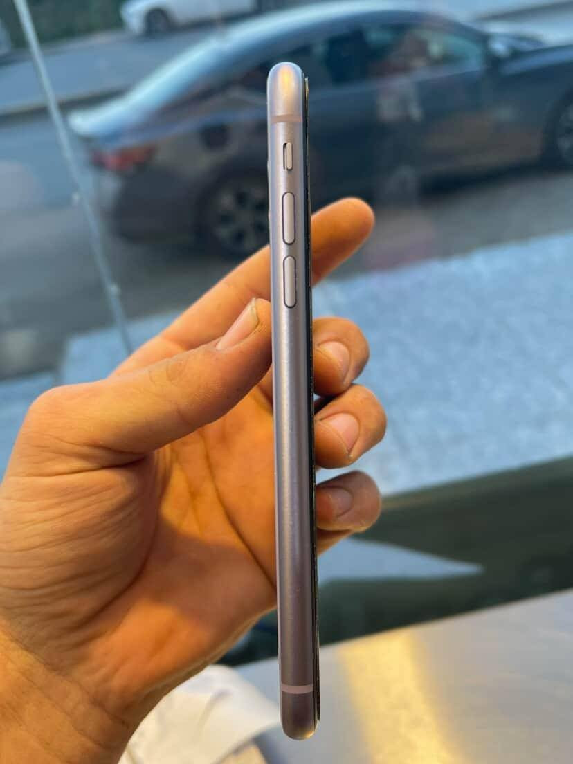 ايفون ١١ عادي
للبيع فقط
شرط ممفتوح ولا يعبر هوه
بطاريه ٨٢ اصليه شرط
ذاكره ١٢٨
دبل سيم
لون بنفسجي
رقم تلفون ***********
