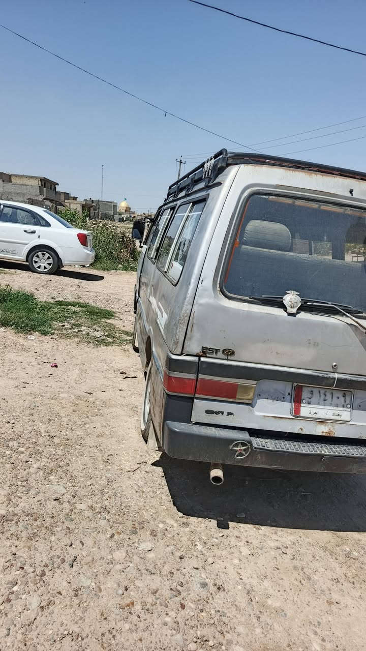 السلام عليكم للبيع سياره كيا باستا موديل 94 محرك وكير واكسل مقفولات دالمو باتري جديد سلف جديد تخم تايرات داخلها نظيف بلادي كهربائيات كلها شغاله
رقم هاتف ***********

