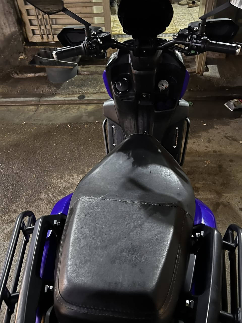 سلام عليكم شباب دراجه اخت الجديده مابيها نقص برغي كلها كامله من تار لتاير تشغل سلف وتطلع مكاني الشعب. شارع عدن ***********  السعر مليون 200 بيها مجال
