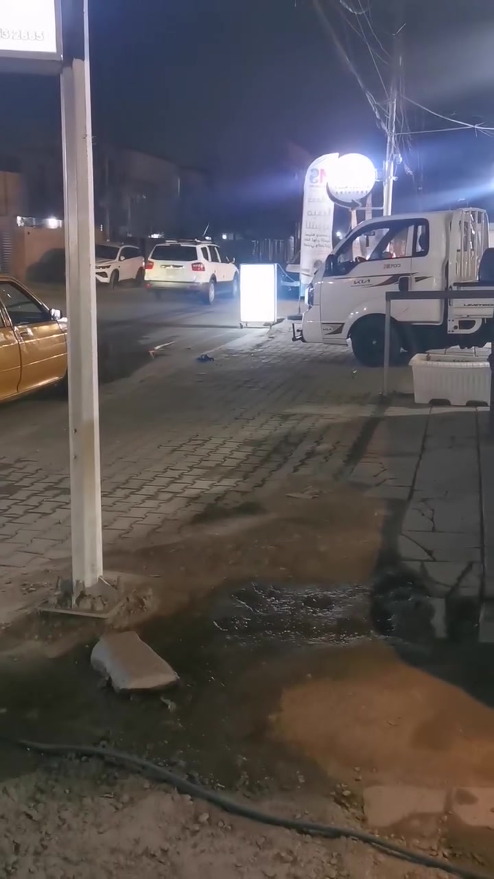السلام عليكم أحبتي متابعين بيج المصمم للعقارات
محلات للايجار الشارع العام نهاية شارع الساعاتي قرب الدير للاستفسار الاتصال على ***********
