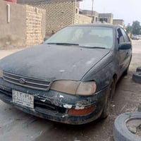 كرونة موديل 93 ابيع بس مداور متروكة عايزة ادامة السعر 35 اخوان السيارة...