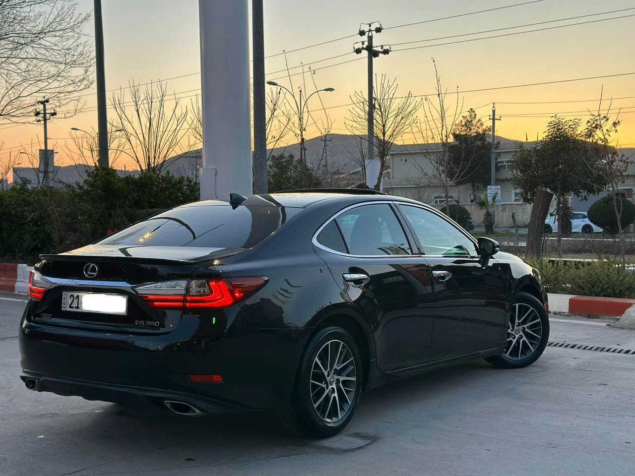 لێگزز ES350 کلین بێ بۆیاخ سحر185$ژم ***********
لێگزز 350es مۆدیل 2017 ماسەفات ئەمریکی فول فول ماسەفات. بەسمە سڵایتی رادار خەتی جادە راداری ٣٦٠ پلە تەنیشت پشت پێش کامل حاسەو رادارە ئاوێنە رادار کوشن ساردو گەرم کوشن جڵد  کوشن خەزن  پەردە سێمۆدی لێخورین 
سەیارەکە کلینە بێ بۆیاخ بێ کرانەوە بێ تەحدیل بێ شوخت دەعامیشی بۆیاخ نیە 
سەیارەکە خۆی دیارە دەعامی بۆ دەعامی بەشەرت 
گێر و مەکینەی بورخی دەسکاری نەکراوە  67 هەزار رۆشتوە
سەنەوی تازەیە رەقەم سلێمانی 
 شوێن رانیە.  سحر 185$   ژم *********** وەتس ئەپ رانية, السليمانية
