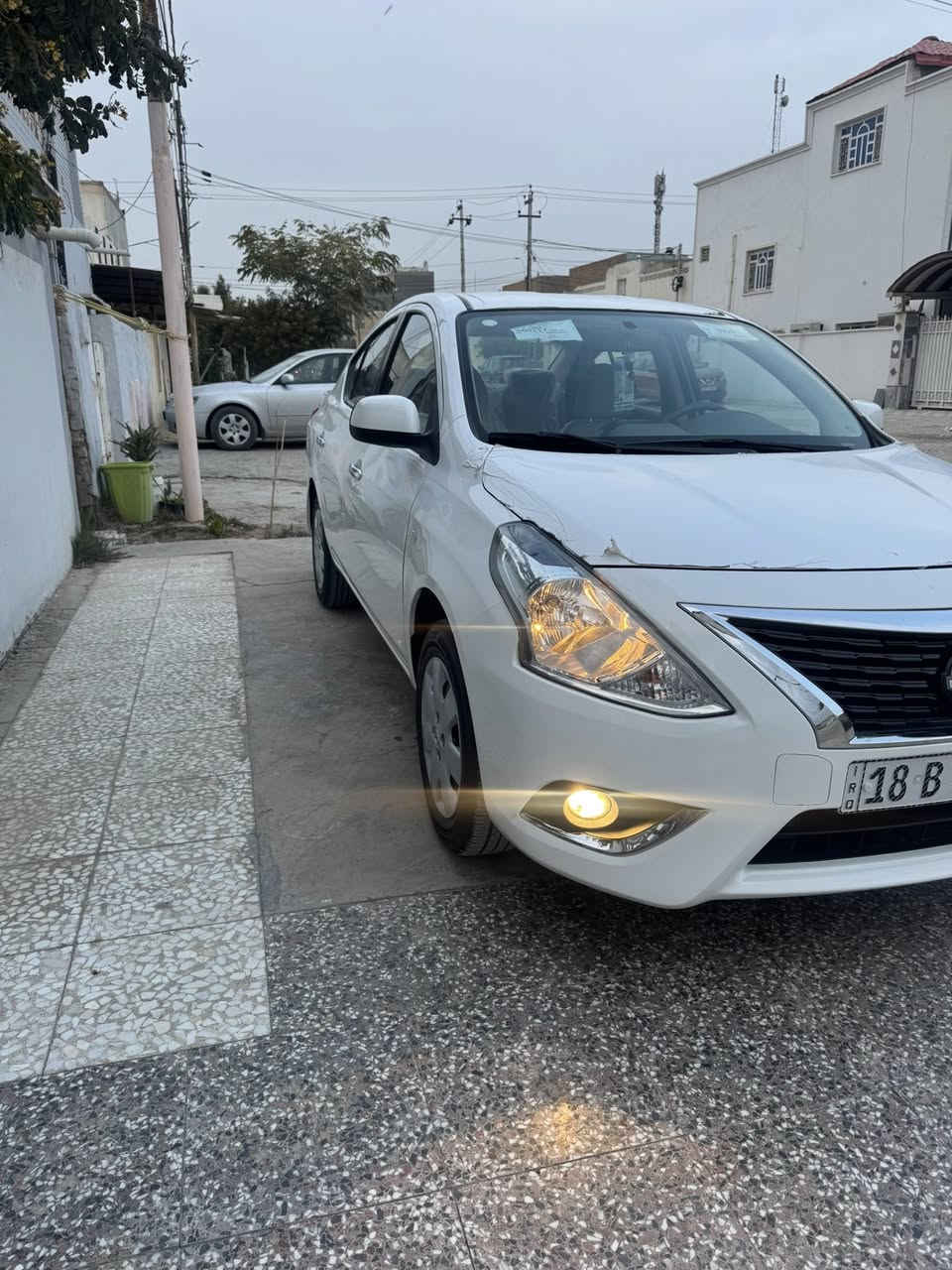 السلام عليكم نيسان صني هندي ابليتة زركة موديل 2024 رقم بابل ابسمي ماشية 7000 بعده ابحالة الوكالة مكفولة صبغ بارد تبديل فول موصفات ب134 او بيه مجال بسيط ***********
