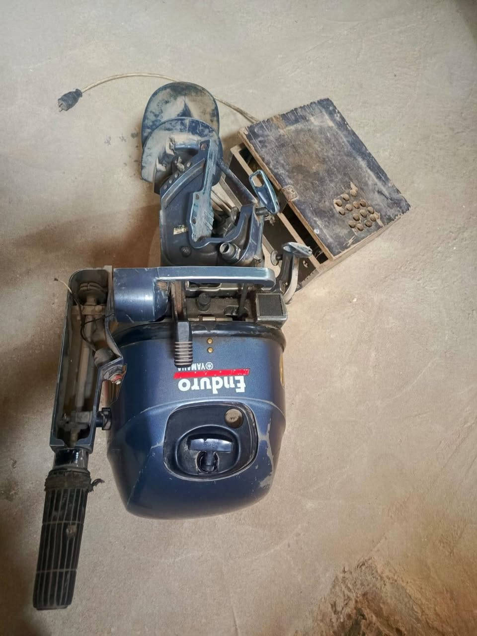 للبيع مكينه 40 ياماها بدون گير نضيفه السعر 6 اوراق + رافعة صيد بـ 175 عل فحص
‏‪‏‪0782 985 6316‬‏
