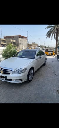 مارسيدس للبيع موديل 2013 رقم بغداد  سياره مكفوله من الدعميه لل دعاميه ...