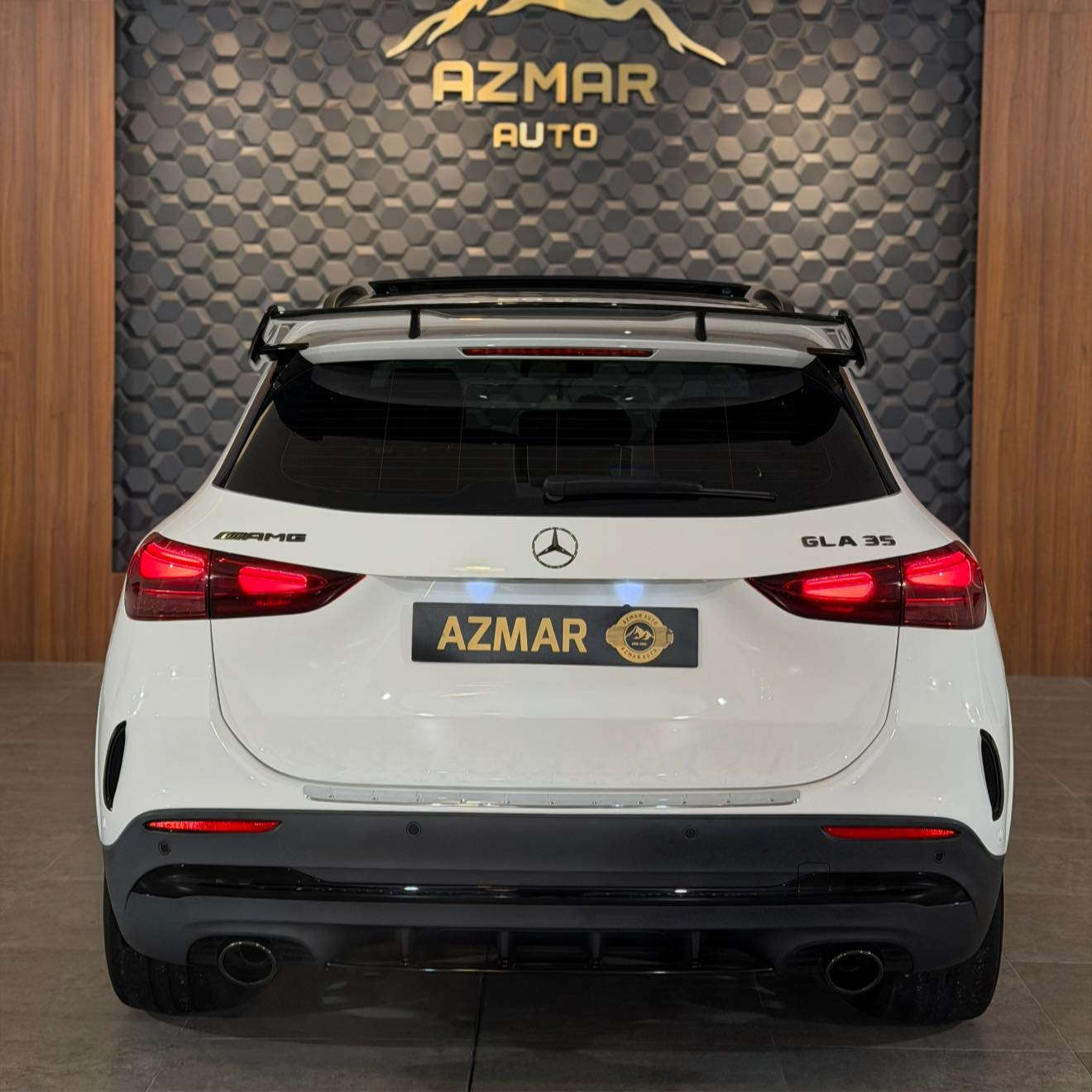 GLA 35 🚀 AMG 4 matic
وحيدة بالعراق كلها و سعر كلش رخيص : 348$ ورقة🔥🔥
موديل : 2024
ماشية : 5 الف 
302 قوة حصانية 🚀🐎
edition one ( night package )💎
مواصفات السيارة فول الفول
بنورام
 Affalaterbach🔥
كشنات amg
حزام احمر بلادي amg
ستيرن amg و تحكمات انضمات القيادة بيها
انضمات ( snow - individual - comfort - eco - sport - sport plus )
‎كشنات تدفئة و ميموري و كهربائي
شاشة متصلة و كيج متعدد الاشكال و رياضي
انارات داخلية متعدد الالوان
كامرات و رادارات و حساسات 
و بعد هواية مواصفات بيها متنذكر

السيارة قطرة صبغ ما بيها و كير و محرك و كهربائيات بشرط

سعر : 348$ ورقة
للاستفسار : ***********
العنوان : سليمانية المعارض الجديدة شركة ازمر اوتو معرض رقم ٣٤

