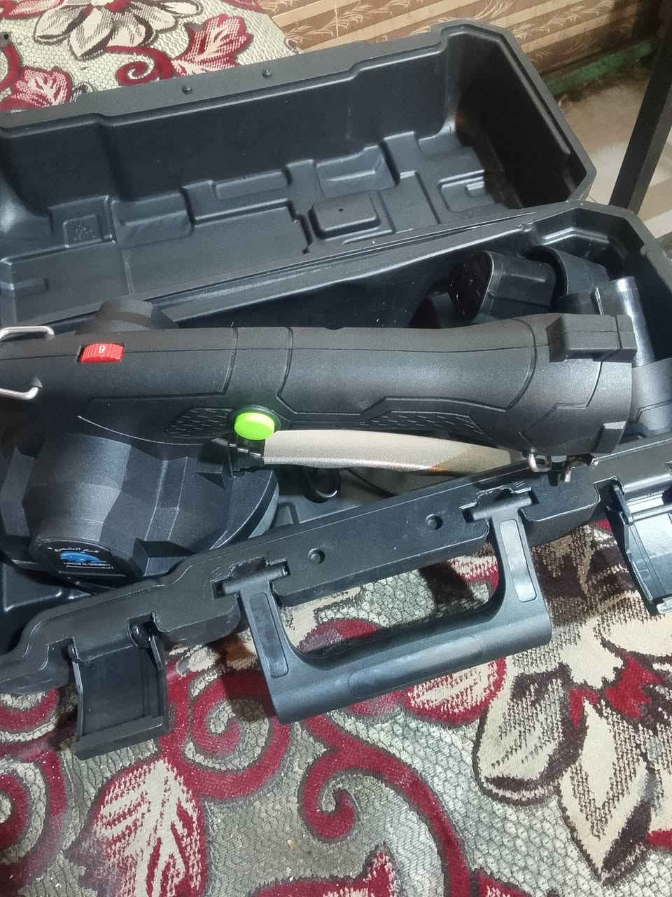 هزاز سرميك جديد بجيس سعره 50 قفل مكاني حي الحكيم شراي انتصل ***********
