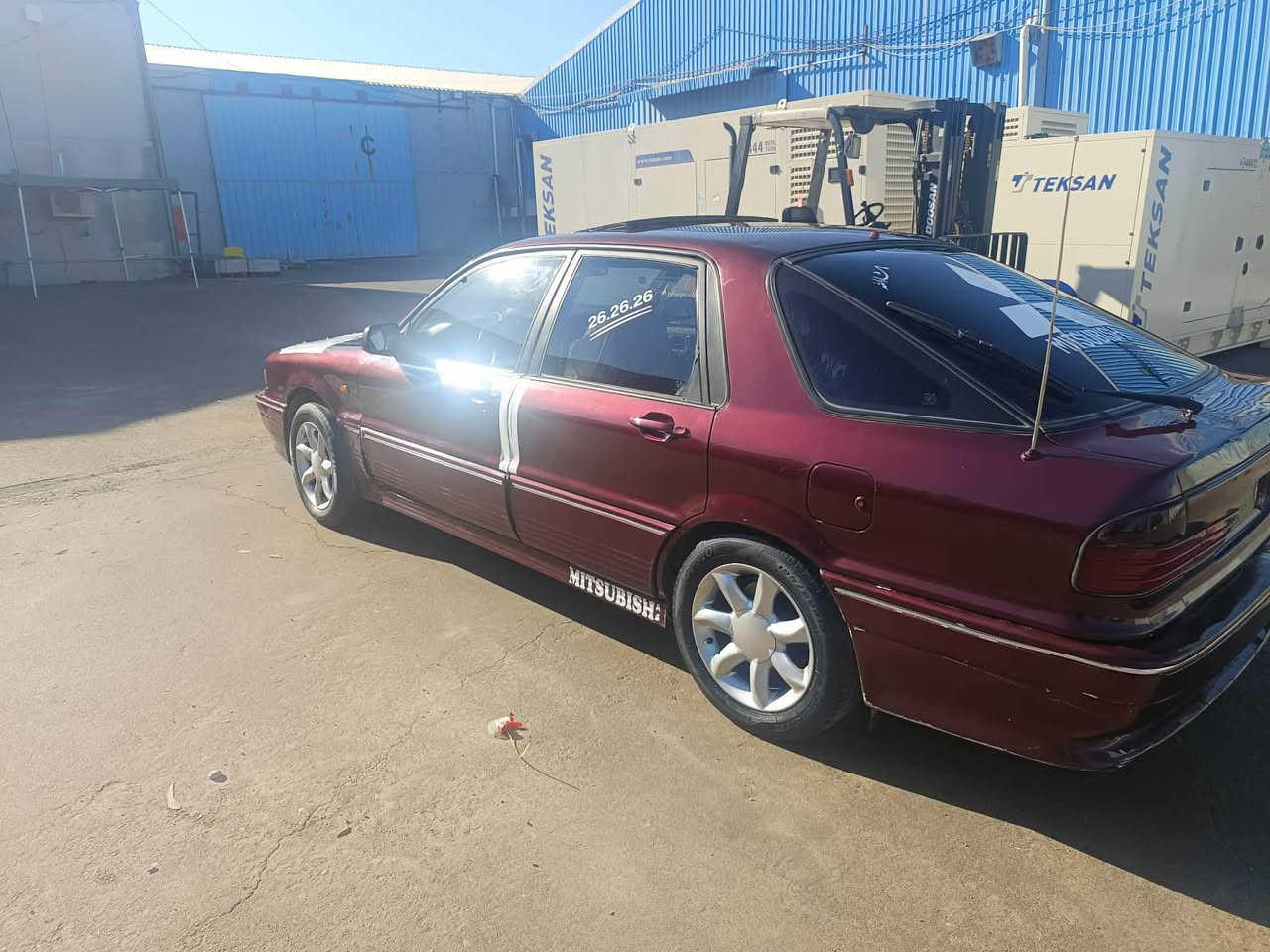 بسم الله رحمان الرحيم
گلاند مۆدێل ۱۹۹۱  سلایت جام کارەبایی  گێر عادی  سەنەوی ئەسلی و وەکالە پاکانەی پێشتر بۆ کراوە بەسەر چوە بەلام هیچ غرامەی لەسەر نیە کارەباییات و گێرو مەکینە و وەرگەراو براوەی بەشەرتە  عامی جوانیە سەیارەیەکی توندو تۆلو هەتا بلێی جوانە مالی دۆستە نرخ ۳٠$ مەجال  ژ.م:٠۷٥۱۷۱۲٤۸۱۷ أربيل, العراق
