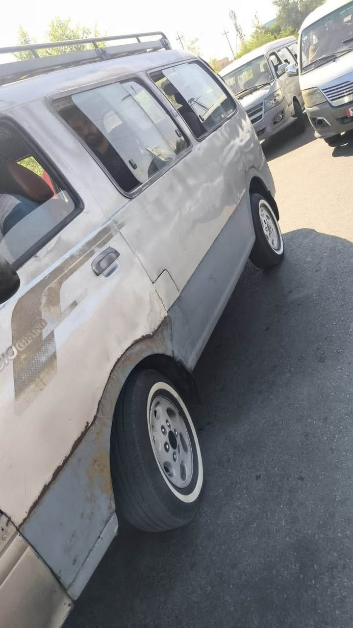 السلام عليكم كيا بريجو موديل 2001مصفره هيئه او غرامات تحويل مباشر مكينه بيها نفخ بدون تنقيص تخم تاير. جديد شواصي جديد حداديه نضيفه دشبول نضيف كهربائيه شغاله دوشمه نضيفه  سعر 48 بيها مجال تحويل بدون وكاله رقم تلفون *********** عنوان بغداد حي العامل
