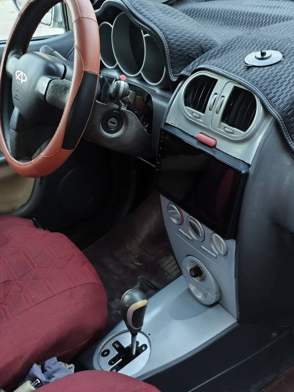 السلام عليكم سيارة اي ون موديل 13رقم قادسيه مكفولة من الضربه و التبديل شي بسيط خياسات ملكطه كير مكينه حداديه تبريد جاهزه السياره تخم تاير السعر 32مع مجال قليل الاتصال
***********بي واتساب المكان القادسيه.
