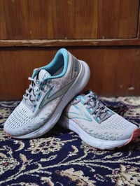 بروكس حديث گلسرين نظافة فوول  قياس 41 طول القدم 26ونص  السعر 70 الف  ر...