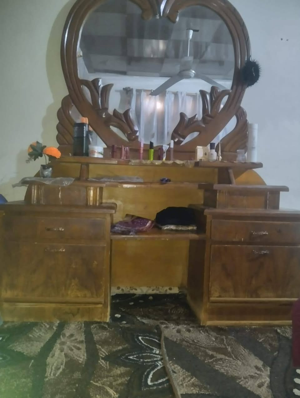 للبيع *********** شراي يتصل مراسله ماكو
