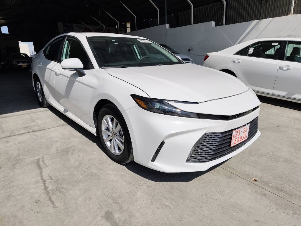 تويوتا كامري هايبرد 2025 شكل جديد 
  سعر 185 ورقه.  ***********
كلش نضيف ماشي 37 الف مايل 
كير محرك كهربائي بطاريه كلها بشرط 
سياره جاهز دينار مصرف مابي 
بدون رقم كاتي يترقم محافظات شيمالي 
اربيل سليمانيه دهوك 
ضرر بونيت فقط بيها 4قطع رش امريكا 
موجود رقم شاصي مع صور 
عنوان كركوك شراع معارض 
***********.  واتساب كركوك, العراق
