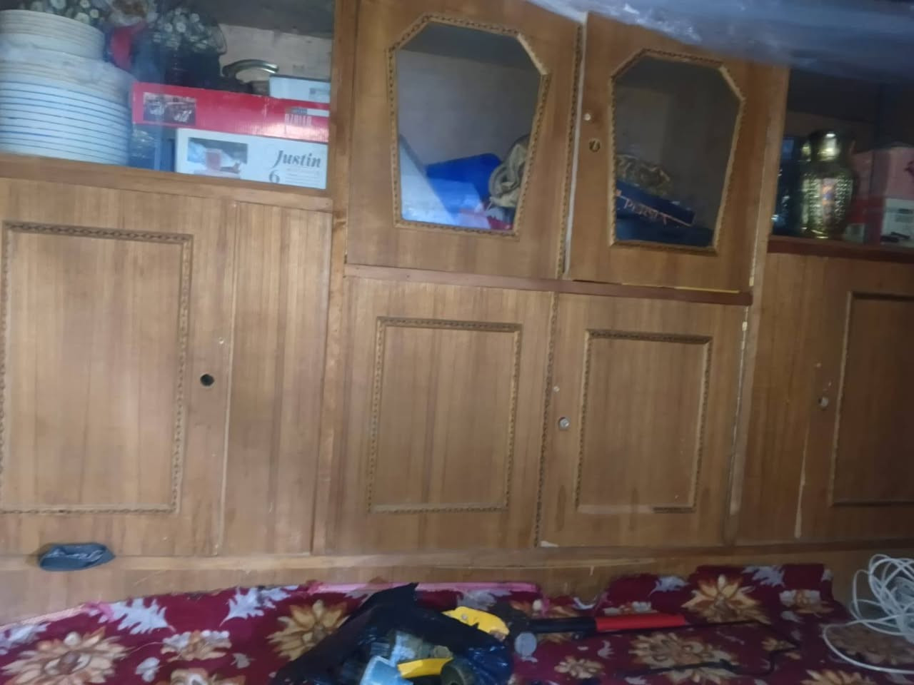 سلام عليكم غراض للبيع شراي يتصل على هذا رقم ***********
