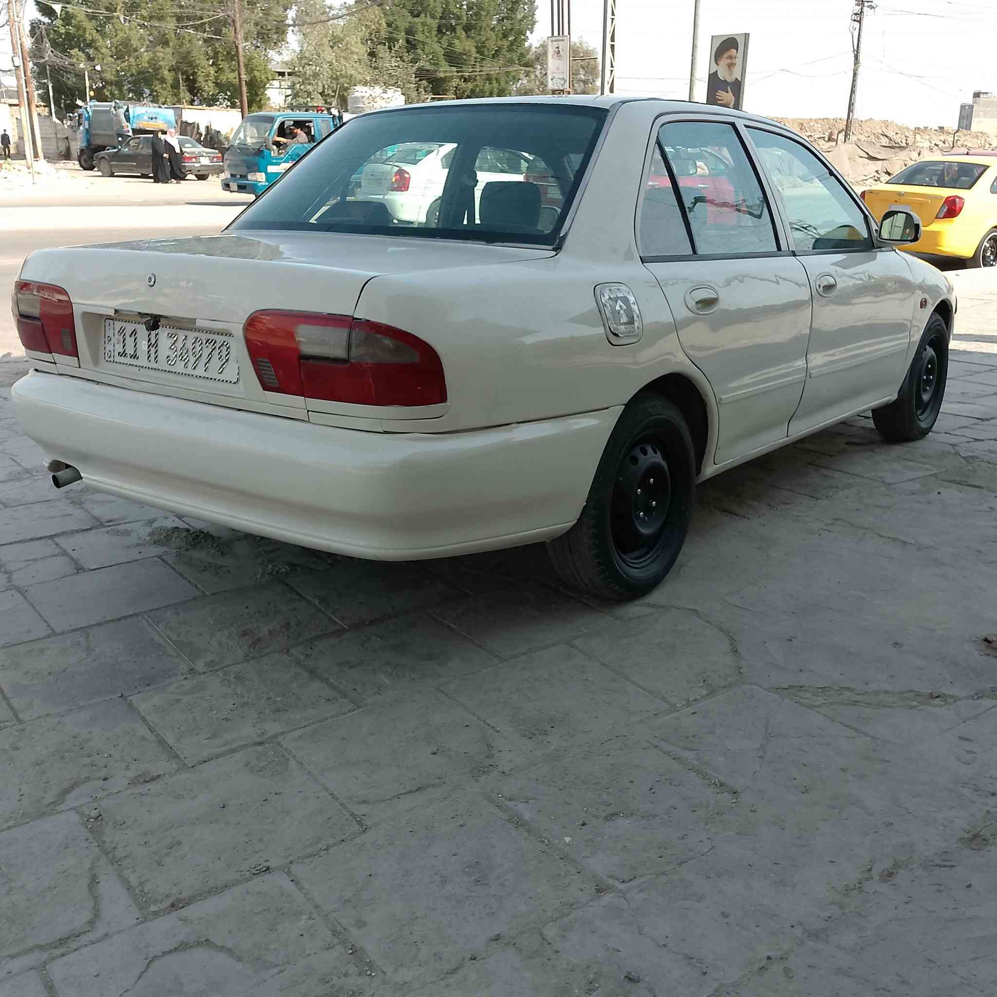 السلام عليكم بروتون 2004شركه العامة سياره حلوه مكينه كير صدر جديد رقم انكليزي سنويه  جديده جاهزة كير اوتوماتيك مكاني السيديه السعر 50وبيها مجال بسيط ***********
