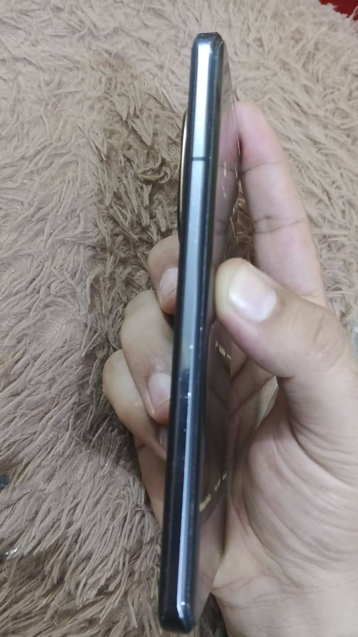 للبيع هونر ماجك 5 برو 
HONOR Magic5 Pro 5G – نسخة الصين
ذاكرة 16GB RAM
سعة تخزين 512GB
معالج Snapdragon 8 Gen 2
بطارية 5450mAh
النظام MagicOS 10
نظافة 95% مضمون من كل شي
كامل ملحقاته مع الكارتونة
وياه 3 كفرات
العنوان: الديوانية – غماس
السعر: 575 ألف
رقم التواصل: *********** 📞
