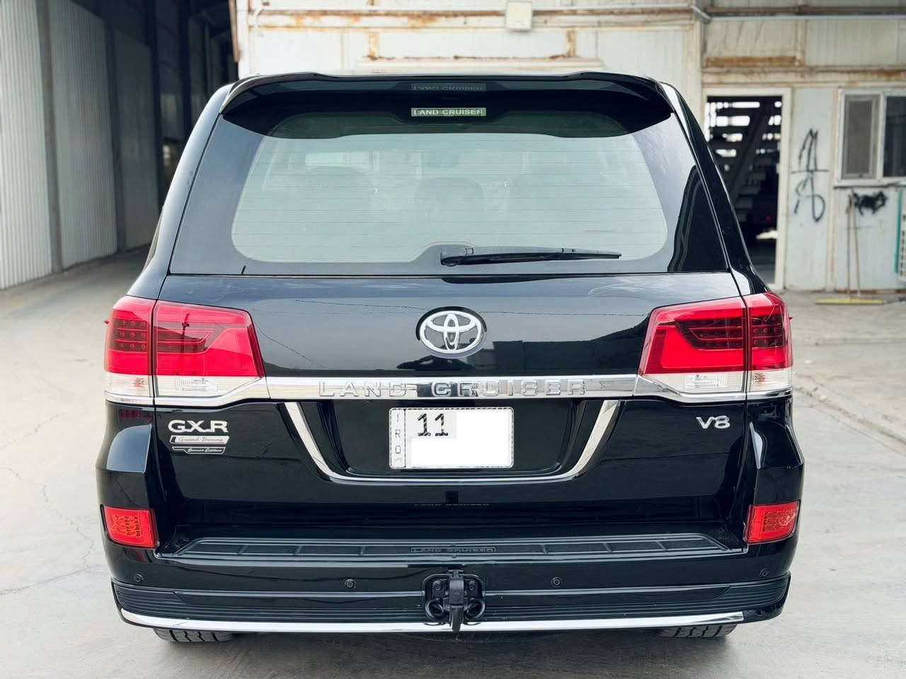 السلام عليكم لاندكروز
2021 كراند تورنك كامل مواصفات
محرك 8 سلندر 4700
السياره مكفوله كفاله عامه من كلشي 
‏للبيع او المراوس‏
رقم بغداد مشروع وطني بسمي 
هزه وفحص جديد 
‏‏-------------
‏‏للإستفسار يمكنكم التواصل على الارقام التالية
***********
***********‏
‏‏‏------------
شاشه ليزرية العدادات ‏
تشغيل عن بعد
‏مرايه جانبيه قلاب
8 ايرباك 
‏دوسات لزيريه 
‏‏- دفع رباعي
‏‏- هوك بلادي 
‏‏- نظام مانع للانزلاق 
‏‏النظام المساعد على نزول المنحدرات 
‏‏- تشغيل بصمة 
- خمسه بصمات ابواب
- باب خلفي كهرباء بلادي 
‏‏- دخول ذكي
‏‏- مثبت سرعة
‏‏- فتحة سقف
‏‏- تحكم سترين
‏‏- شاشة ملاحة باللمس
‏‏- كاميرا خلفية 
‏‏- بلوتوث
‏‏- مشغل CD
‏‏- منفذ AUX & USB
‏‏- مقاعد جلد  (بيج)
‏‏- مقاعد كهرباء2
‏‏- مرايا شفط
‏‏- اشارات بالمرآة
‏‏- كشافات ضباب
‏‏- زراك لايت 
‏‏- فرامل مانع للانزلاق
‏‏- حساس امامي خلفي 
‏‏- طفايه حريق بلادي
-ثلاث شاشه بلادي اصل ‏
‏السعر خاص
