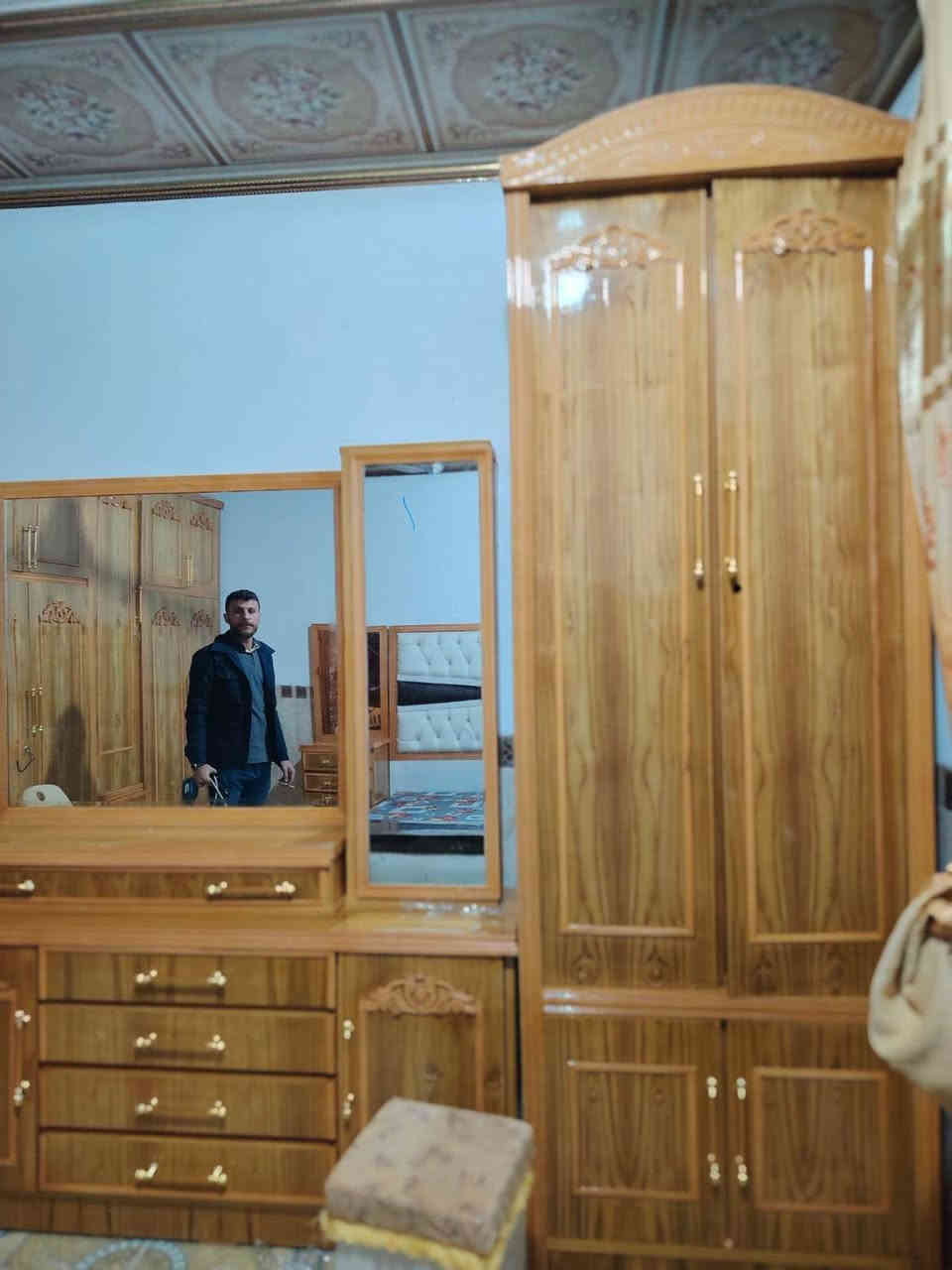 #بمعرض_النزال_للأثاث_المنزلي
غرفه 5 باب ملحق فصال تركي
السعر خاص 
البيع بالتقسيط 
للأستفسار 
***********
*********** 
واتساب 
تلكرام 
العنوان 
ناحيه القيارة /قريه الحود الشارع العام مفرق( لزاكه - السرت)
