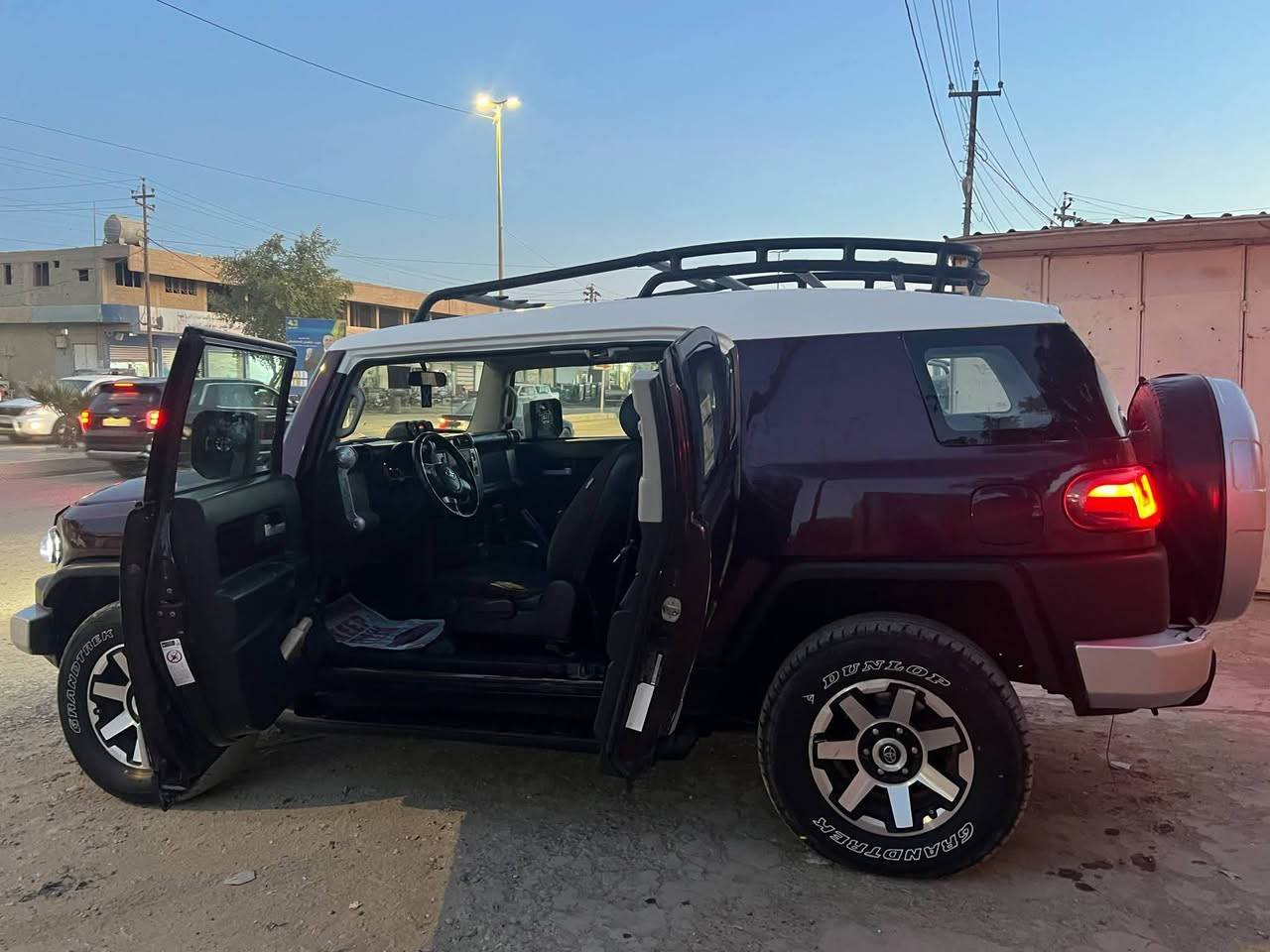 السلام وعليكم
اف جي
للبيع مراوس 
فور ويل
موديل ٢٠٠٧ محدثه
محرك 4000  كير محرك
تدفئه وتبريد
سنويه2026 رقم بغداد شرط تحويل
مصبوغه عام لجماليه صدر جديد
السعر135وبيها مجال
المكان سامراء لأستفسار اكثر***********
