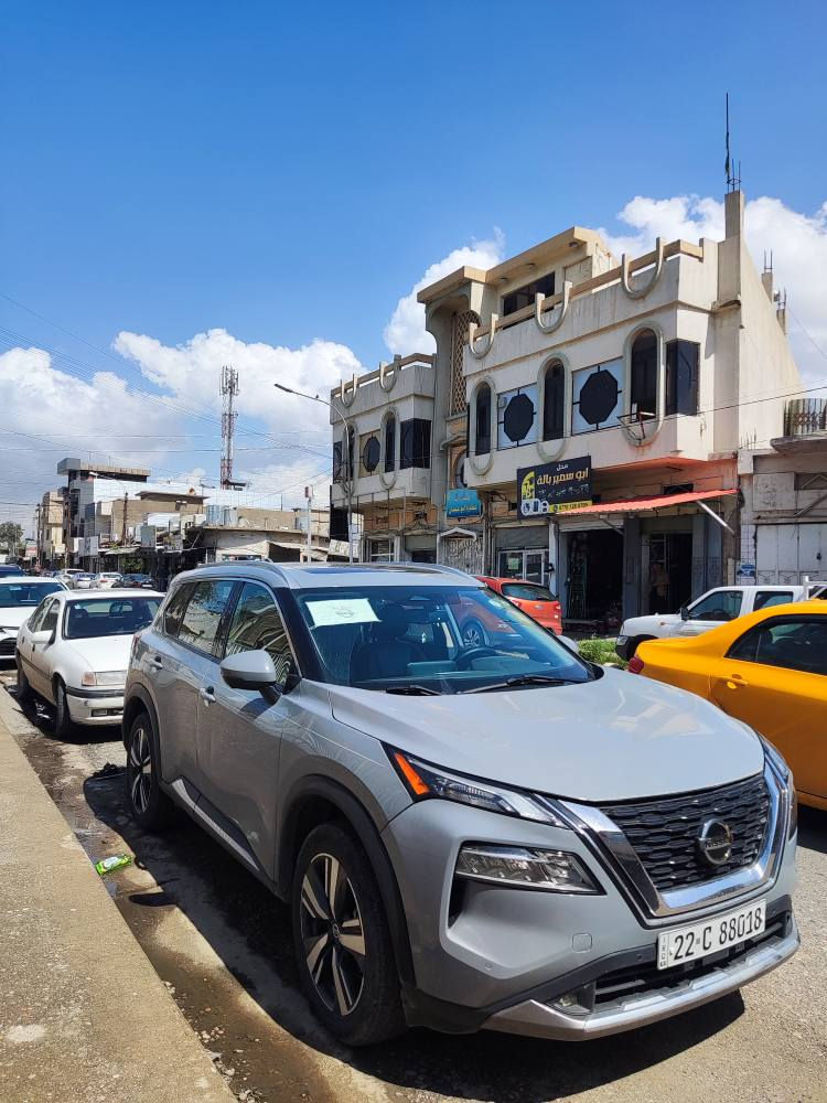 للبيع أو مراوس مع كامري فقط

نيسان روج الشكل الجديد 2021 
لون مميز سمنتي 
فئة SL فول 1/1
ماشية 71mil
بيها بطاقة بانزين هم 

محرك 2500 تنفس طبيعي 4 سلندر 
بصمة تشغيل + تشغيل عن بعد مع تبريد وتدفئة
5 كامرات + رادارات أمامي وجانبي وخلفي
سقف بانوراما
نظام صوتي BOSE
حساسات أمامي وجانبي
كشنات جلد كهرباء + خزن
ستيرن هيتر + تحكم ستيرن
مرايا قلاب وهيتر + إشارات بالمرايا
دفع رباعي AWD
أوتو هولد + أوتو بريك + بريك بصمة
شاشة كبيرة + نظام Apple CarPlay وAndroid
سماعات BOSE
ويل كروم قياس 19
صندوق كهربائي
نقطة عمياء + تحديد مسار + مثبت سرعة
أنظمة قيادة (Eco / Sport / Normal / Smart)
إضاءة LED + زينون أصلي
داخل كريمي جلد
الحادث فقط بنيد صبغ بدون دواخل بدون ايرباك راديتر كله بلادي
مرقمة وجاهزة اربيل باسمي سنوية هزة كلشي جديد 

السعر 218 وبيها مجال 

مكاني كركوك كركوك, العراق


**إذا كنت صاحب هذا الإعلان وتريد حذفه لأي سبب، رجاءا أرسل رسالة إلى الدعم الفني**