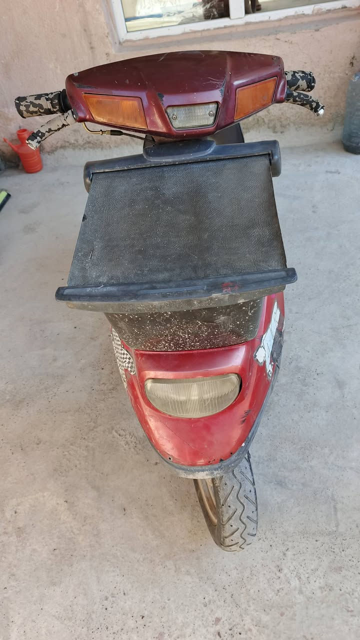 ماطور بزون شاصي شرط مكينه خرسه كهربائية شغاله سلف شغال بس بتري ردعو اصلي شرط تحريكه معدل سعرو 225بي مجال بسيط هذا رقمي خابرني مكاني بل ايمن ***********او اسيا ***********
