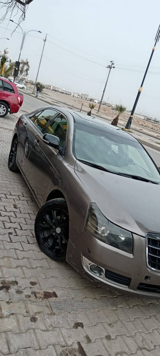 #السلام _عليكم
امكراند للبيع موديل 2013 شكل عريض حجم 8
رقم اربيل باسمي  ثاني يوم تحويل
بيه قطعتين  فقط بدون دواخل ولا قطرة خياس بيه 
محرك  مستر بوشي حجم 2000  
سياره فول مواصفات
سقف سلايت 
تبريد ثلج ❄  
4تايرات جدد 🛞
دواخله جديد حيل نضيف
شاشه ايباد منضومه سماعات دمام
لايتات زينون 
حساسات امامي وا خلفي 
صدر امامي و خلفي  جديد
سياره لوك صارف عليه  اهويه ميحتاج مصرف الف دينار
السعر:75بي مجال
مكان كركوك
رقم :*********** فقط وتساب
