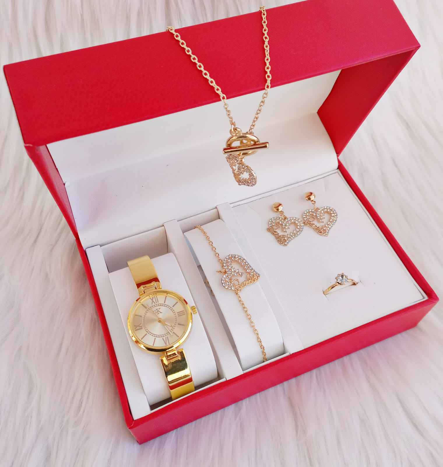 #هدايا #نسائية 🌷✨
#عروض #رأس_السنه🔥👇
اجمل الهدايا رجاليه ونسائيه 🎁
ســعر السيت ب 10 الـف 😍
والتوصيل 5 لجميع المحافظات❤️‍🔥
للحجز والاستفسار مراسلة الصفحة 
اذا مو نفس الي بالصورة توصلك (لا تستلمها) 
🔺ملاحظه: العلبه للعرض يجي السيت بعلبه هدايا
حجم صغير ✨واذا نفس العلبه سعر يختلف 
للاتصال ***********
واتساب *********** بغداد, العراق
